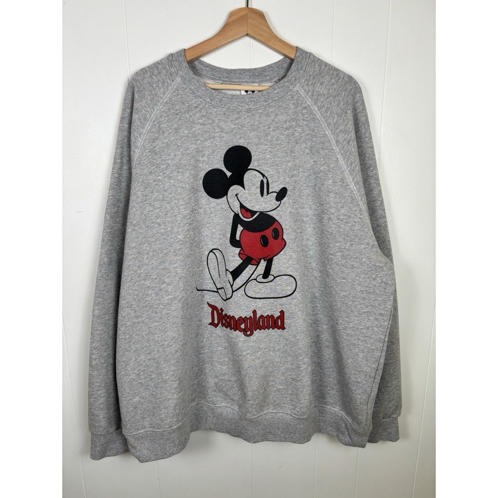 Disney STORE Mickey Mouse Gray Sweatshirt Adult Size XXL‎ MICKEY GRAPHIC
